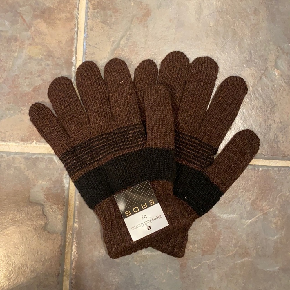 A pair of men’s Eros gloves